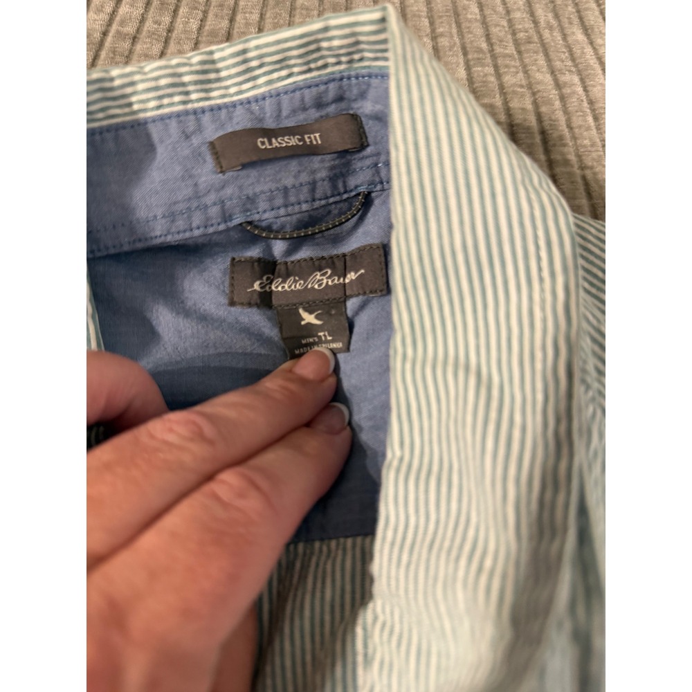 Eddie Bauer Mens TL Blue White Seersucker Stripe Short Sleeve Button Down Shirt - Picture 4 of 9